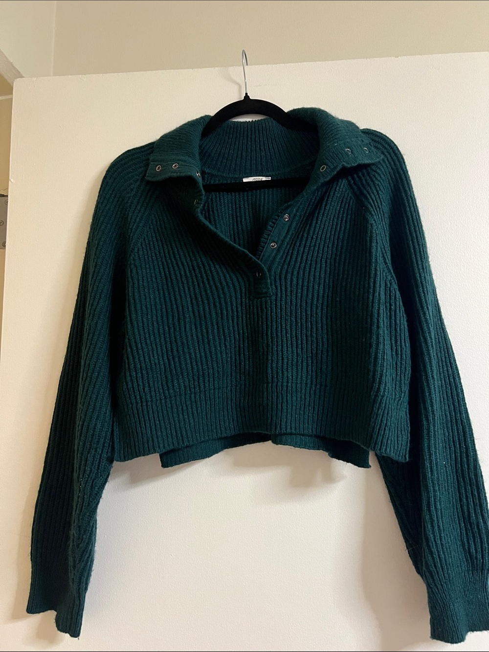 Ardene Deep Green Ribbed Snap-Front Cropped Sweater